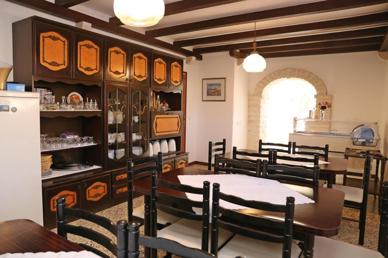 Pansion Marinka-Bire Rooms Лумбарда Экстерьер фото